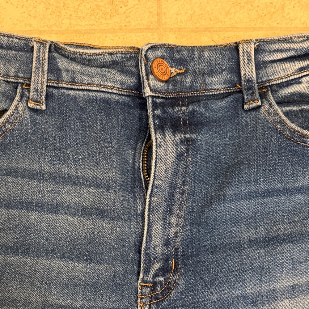 Stylish Distressed Blue Jean Shorts - Picture 2 of 11